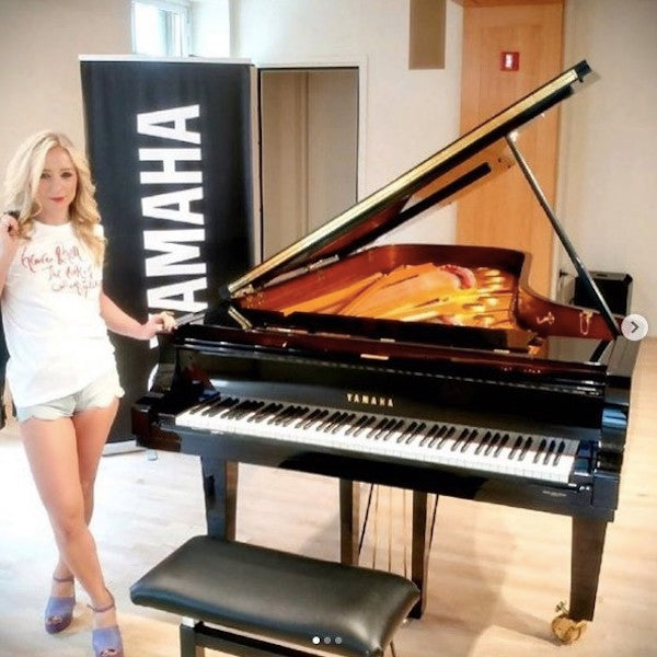 Harriet Stubbs - T-shirt